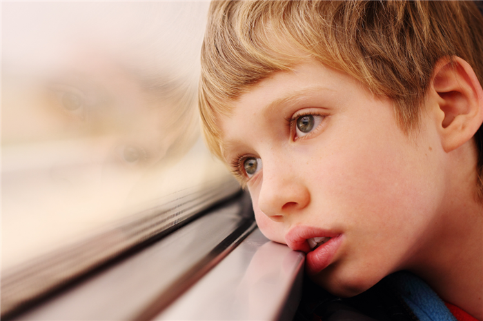 Ранний детский аутизм: основные аспекты понимания и подходы к лечению