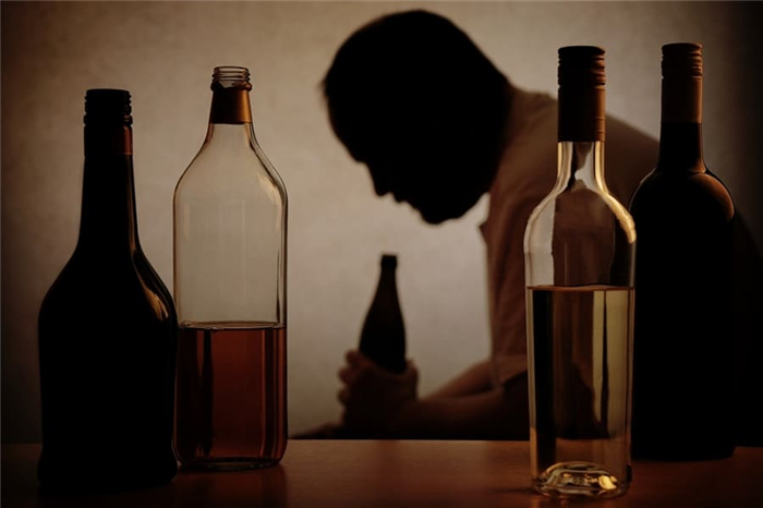 Как вести себя с алкоголиком: советы для жен