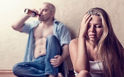 Как помочь мужу-алкоголику: советы психолога