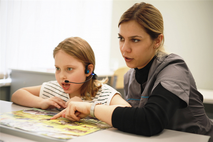 Как помочь детям с дислексией: эффективные методы и реабилитация
