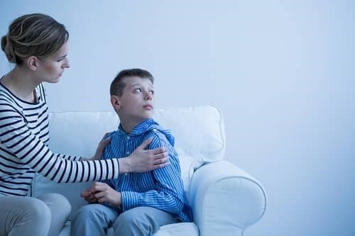 Основные признаки: как распознать ребенка-аутиста